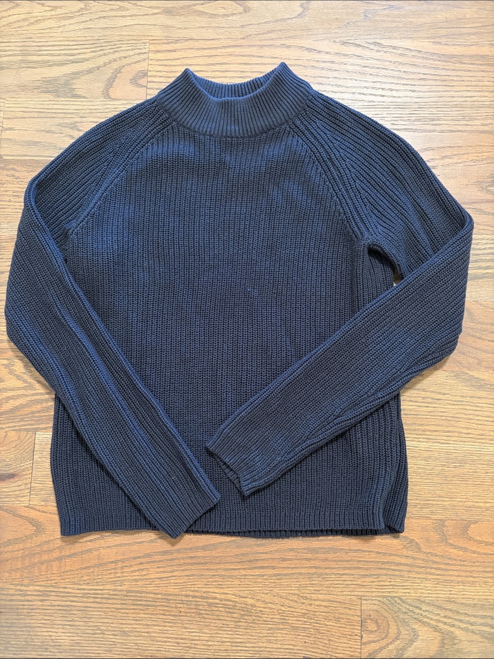 H&M women’s Navy Ribbed Mock Neck Sweater - Classic Knit XS GUC